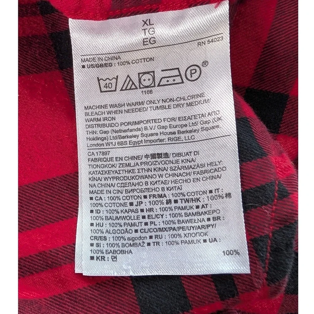Banana Republic Shirt Mens XL Red Black Plaid Slim Fit Flannel Button Down‎